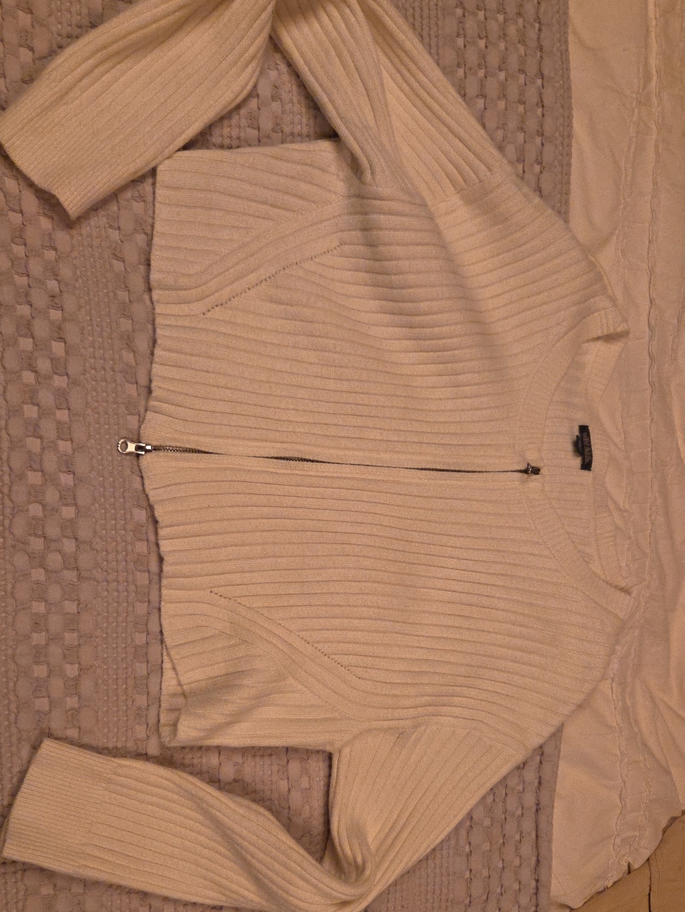 Cream Ribbed Zip-Front Women’s Sweater Xl